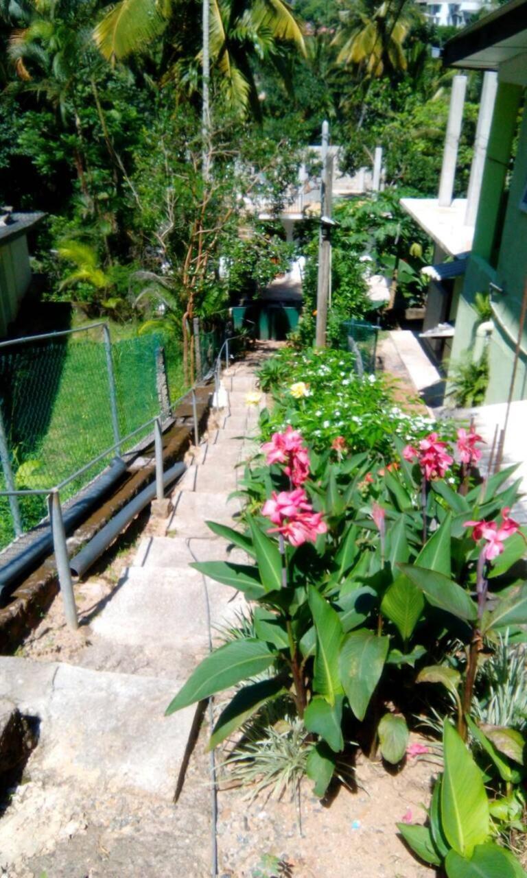 Miracle Villa Kandy Exterior photo